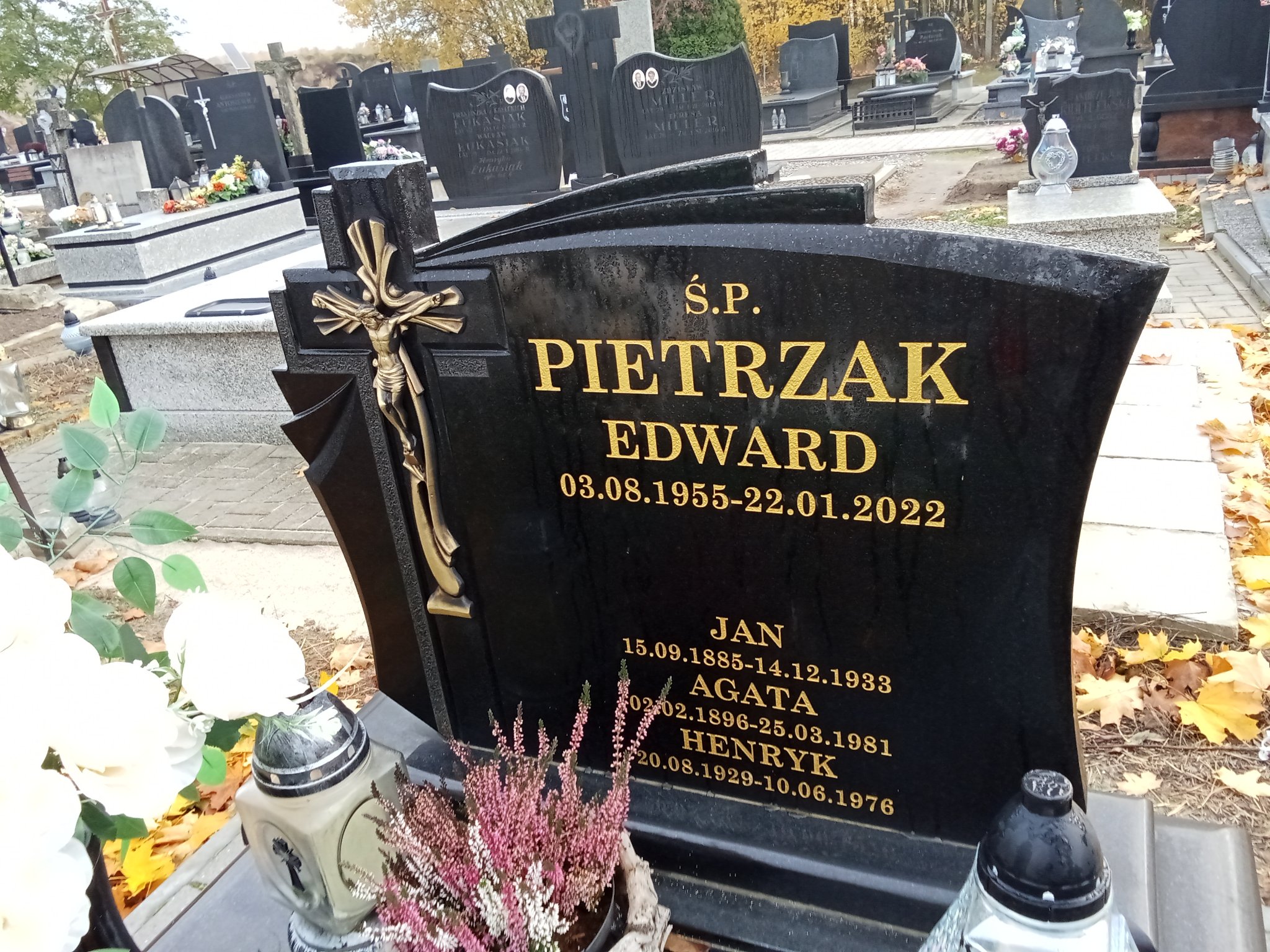 Henryk Pietrzak Jasieniec - Grobonet - Wyszukiwarka osób pochowanych